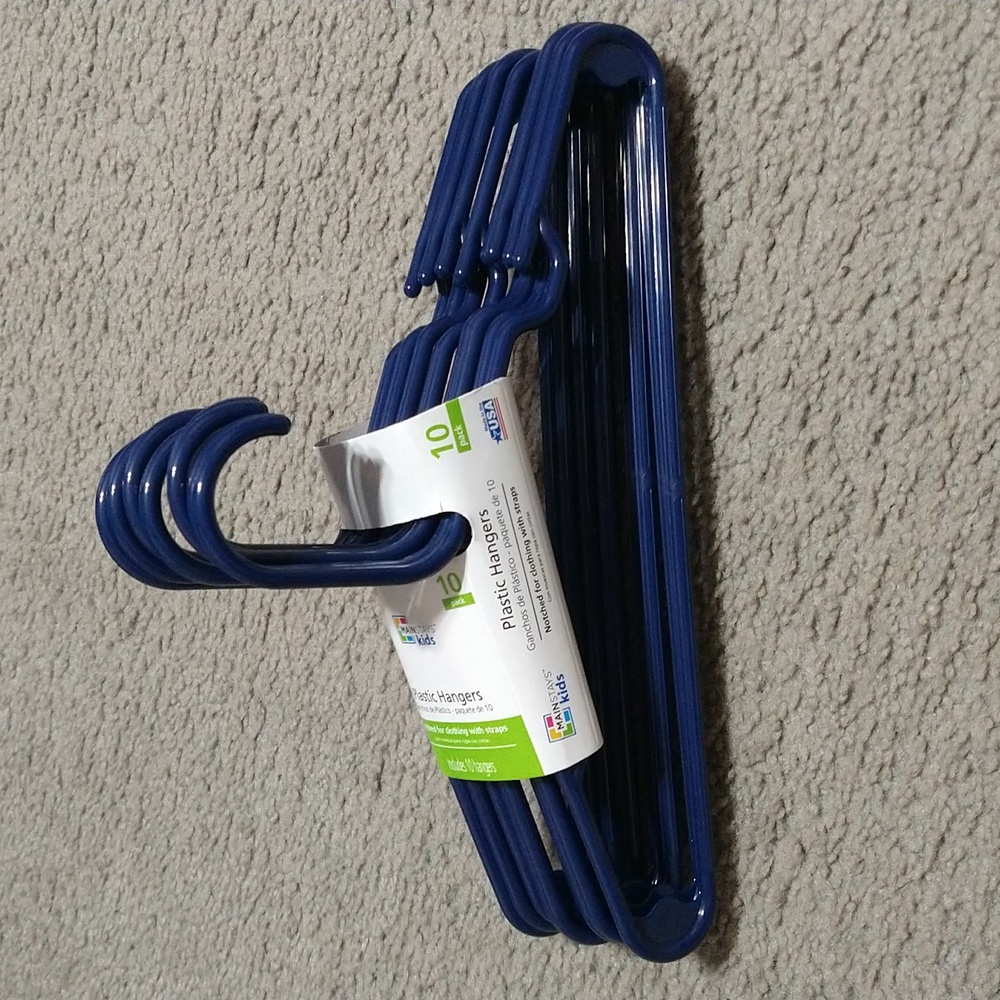 Kids Plastic Hangers - New